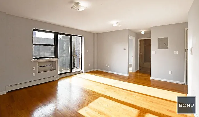 Rented by Bond New York | media 1