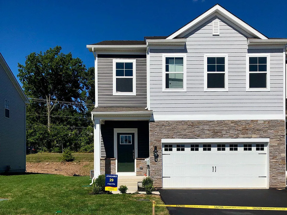 8 Egret Way