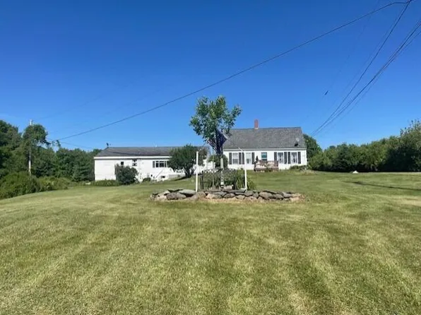 1055 Middle Road, Warren, ME 04864