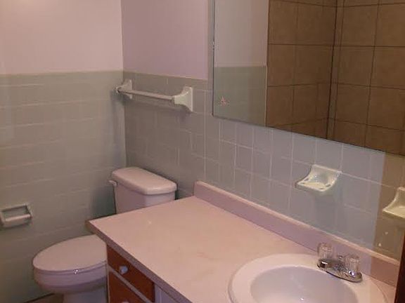 3rd image of 2905 Shady Oak Dr
