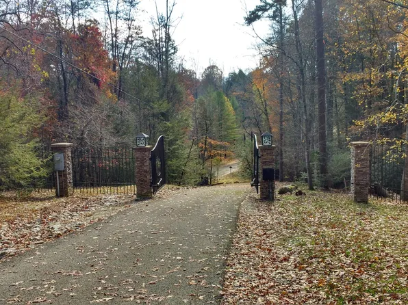 8 Pond Ridge Rd, Tellico Plains, TN 37385