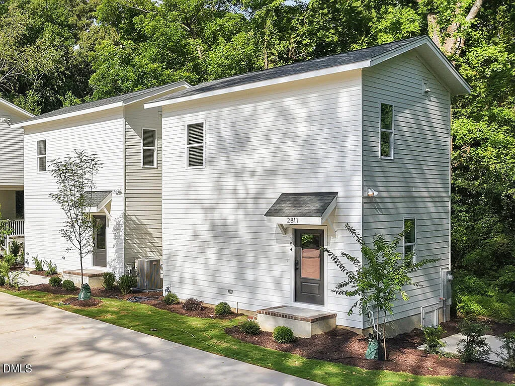 2 bed, 1.5 bath, $1,495 — Photo 1