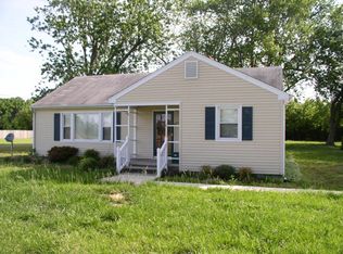 409 Johns Neck Rd, Weems, VA 22576