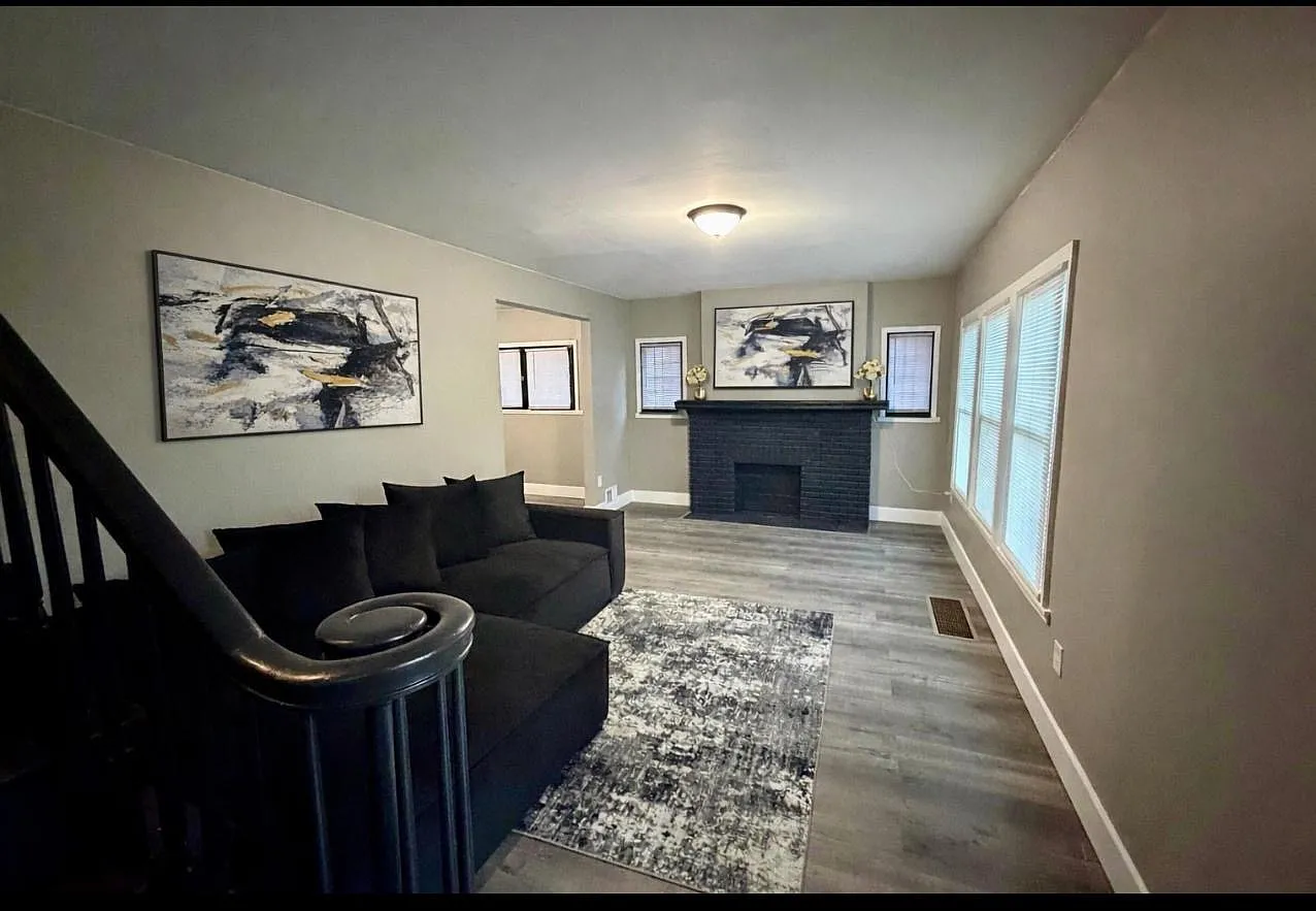 4 bed, 1488 sqft, $1,725 — Photo 2