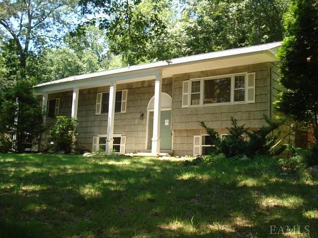 1st image of 15 Lake Dr