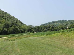 E908 Gilardi Ln, Genoa, WI 54632