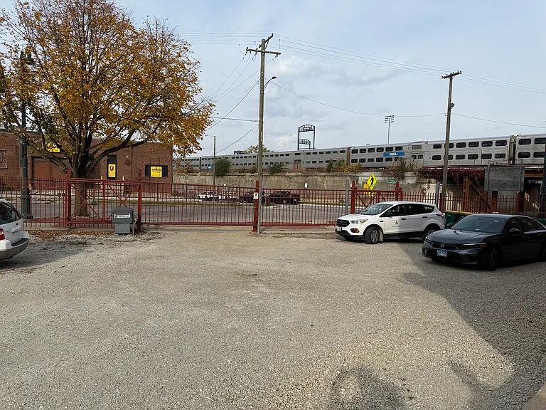 204 E Washington St #204 — Photo 9
