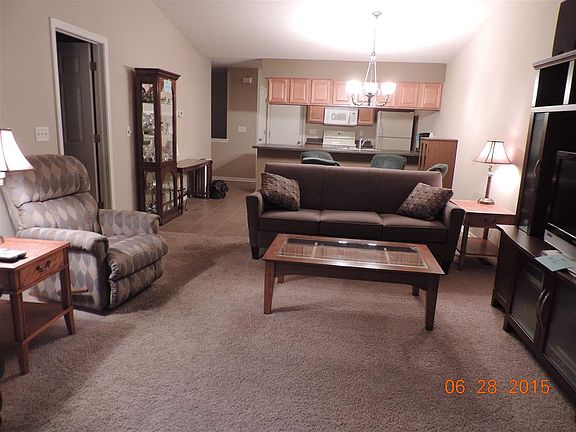 3rd image of 11861 River Hills Pkwy