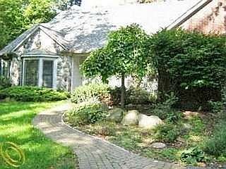 2nd image of 9422 Arbor Way
