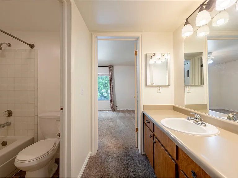 953 E Springcrest Ct #20 — Photo 9