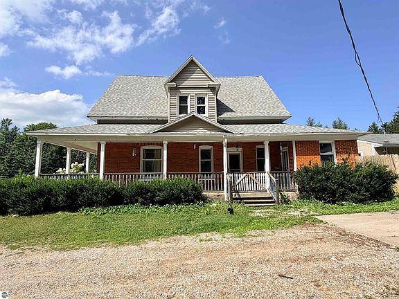 3rd image of 10891 S Lucas Rd