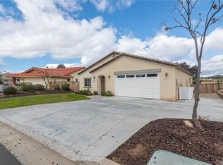30055 Windward Dr, Canyon Lake, CA 92587