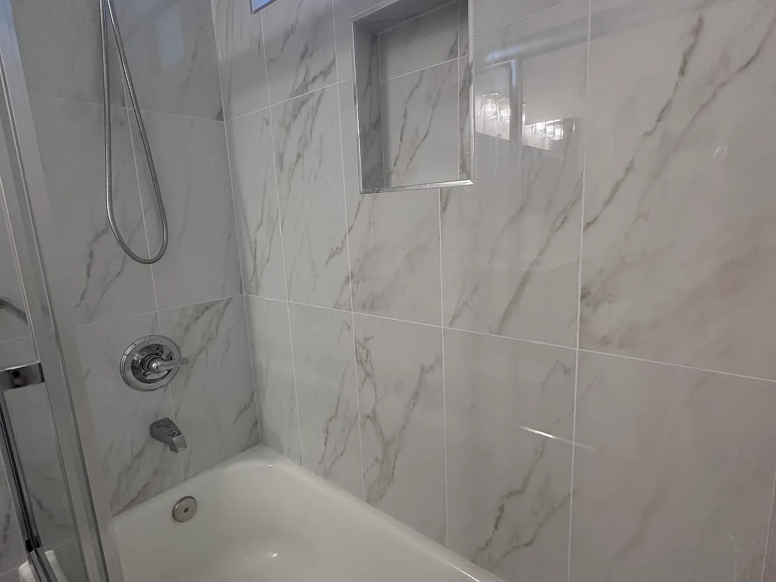 2 bed, 1200 sqft, $1,500 — Photo 3