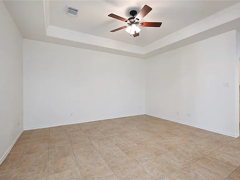 3802 Blackhawk Ln — Photo 9