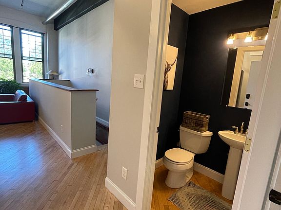 3rd image of 200 Lincoln Ave Suite 127