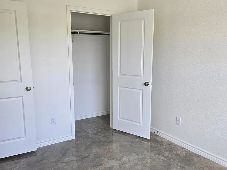 1278 Lehmann Dr — Photo 8