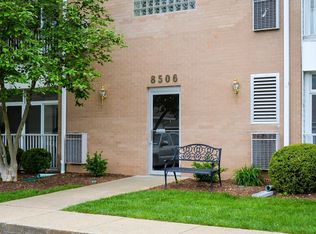 8506 Atrium Dr APT 1002, Louisville, KY 40220