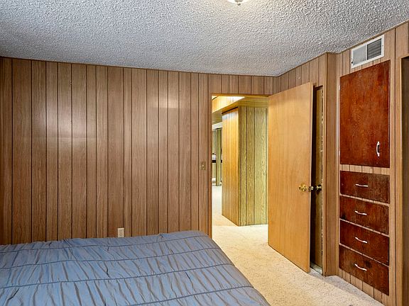 4th image of 3575 S Cochise Dr