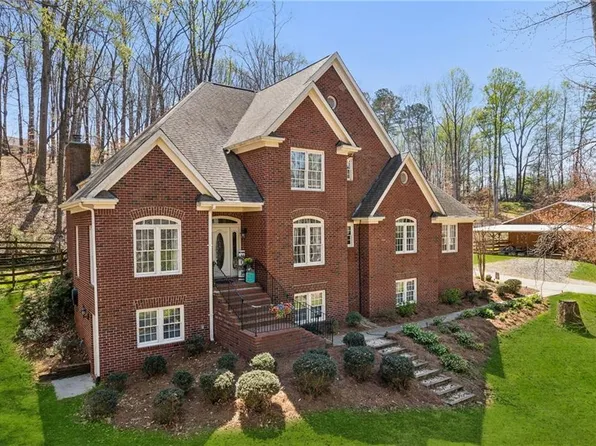 5388 Frazer Rd, Buford, GA 30518