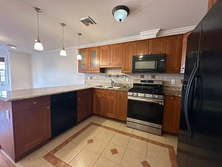 90 Columbia Ave #2 — Photo 6