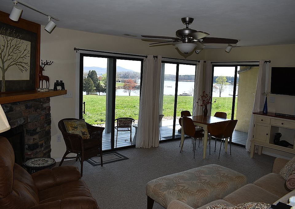 1st image of 170 Sailors Cove Dr