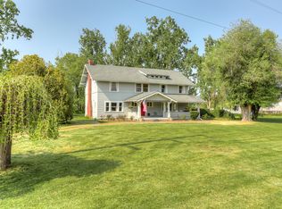 243 S Stage Rd, Medford, OR 97501