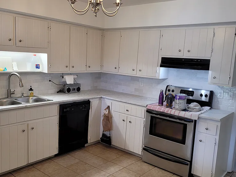 5310 Century Dr — Photo 4