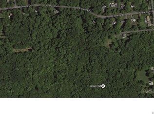 6 Ruxer Mill Ln, Mahopac, NY 10541