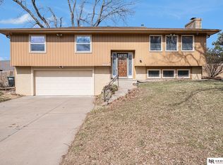 15106 S St, Omaha, NE 68137