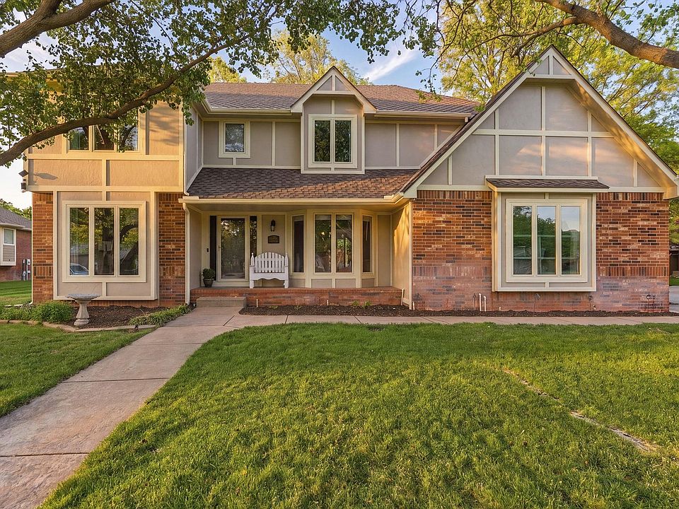 1st image of 12106 W Autumn Ridge Ct