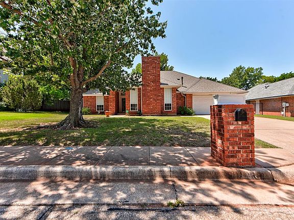 3rd image of 1108 Providence Ct