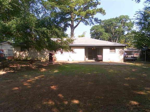 2nd image of 211 Southview Dr