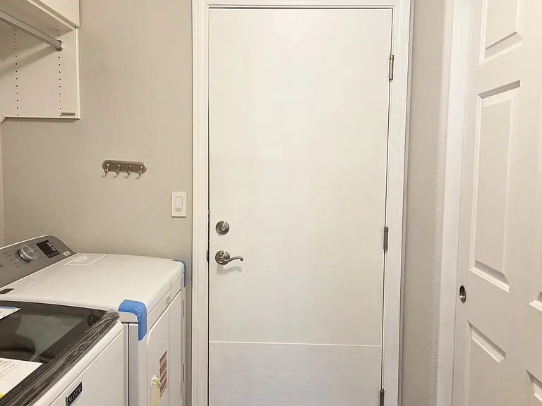 6029 Cocktail Dr — Photo 11