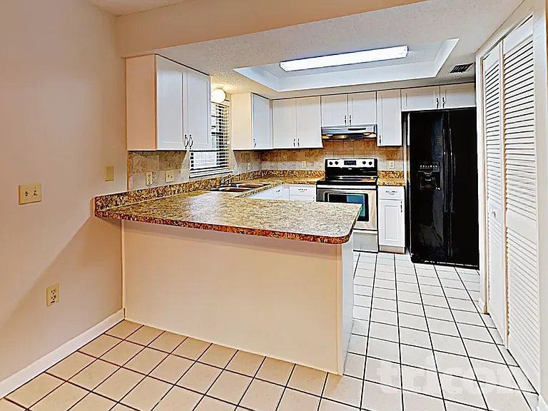 12207 Bluefield St — Photo 7