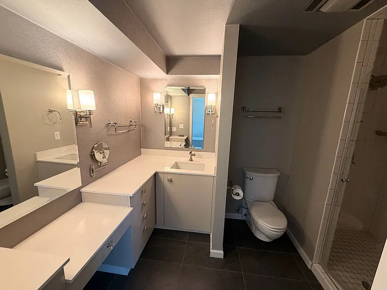 13139 W Seville Dr — Photo 14