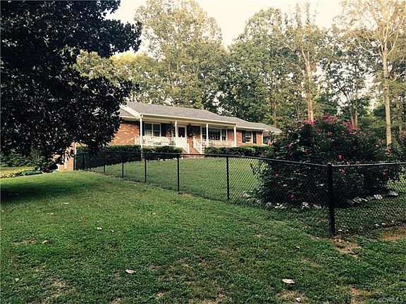 5th image of 8501 Woodland Dr