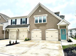 171 Old Pond Rd, Springboro, OH 45066