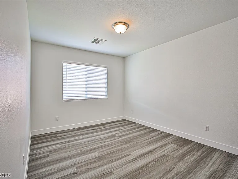 6744 Philharmonic Ave — Photo 17