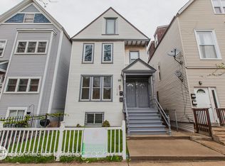 1116 W Roscoe St, Chicago, IL 60657