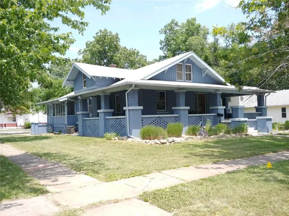 1140 Brown Ave, Osawatomie, KS 66064