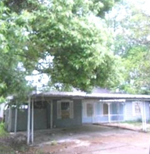 1st image of 705 Parkstone Dr