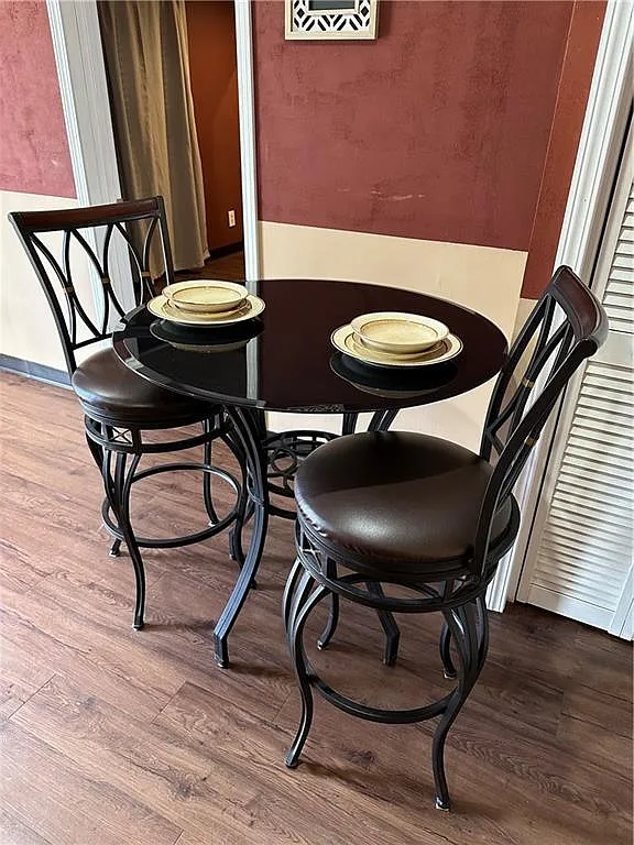 1 bed, 2816 sqft, $1,350 — Photo 2
