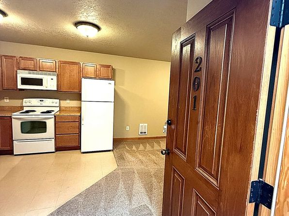 502 SW Evergreen Ave APT 201