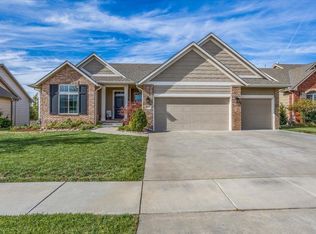 2419 N Sawgrass Ct, Derby, KS 67037