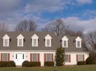 1310 Garrison Dr, York, PA 17404