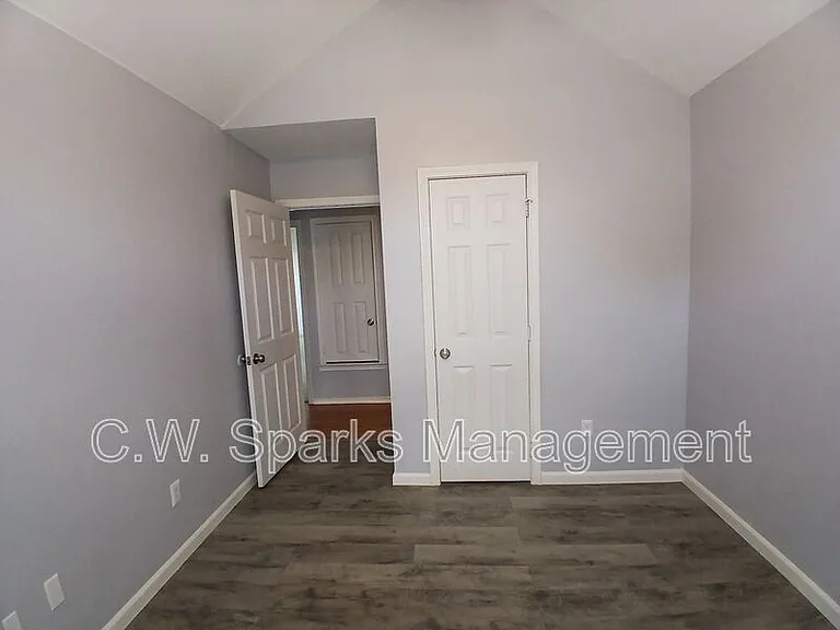 3610 Berrywood Cir — Photo 16