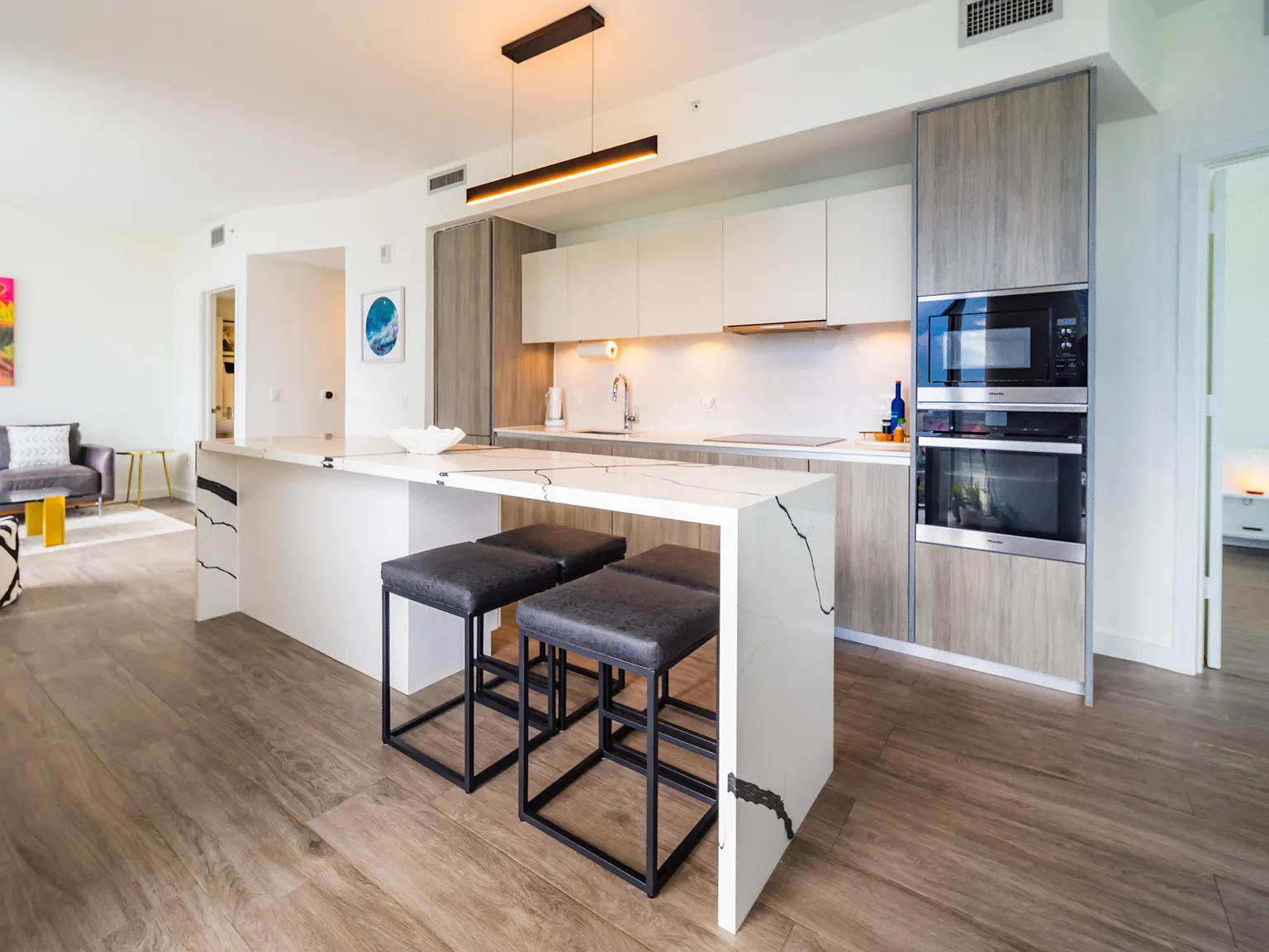1 bed, 944 sqft, $4,600 — Photo 2