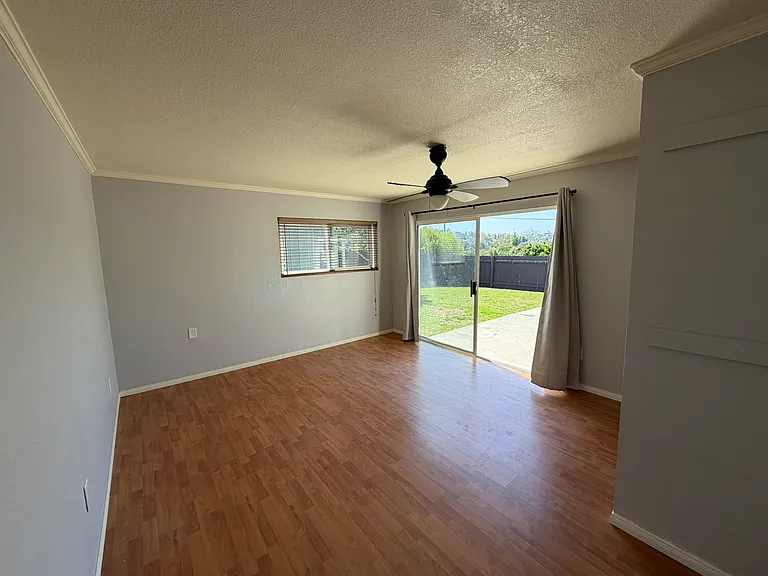 205 Gloxina St — Photo 30