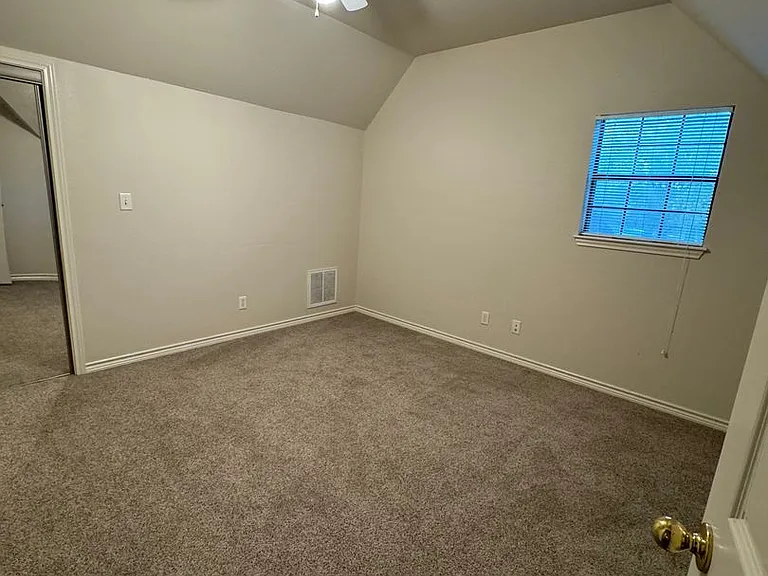 102 Pecan Ridge Rd — Photo 17