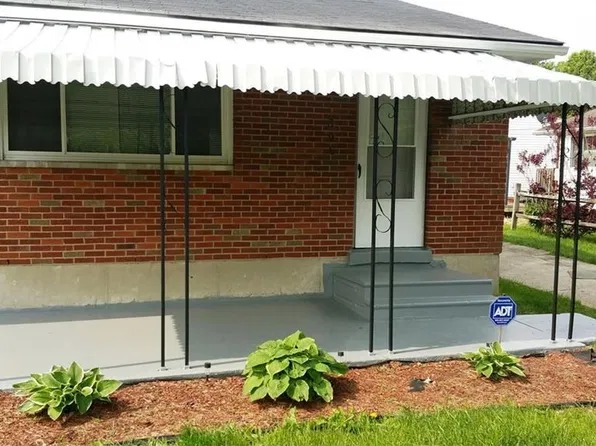 306 Whispering Dr, Dayton, OH 45426